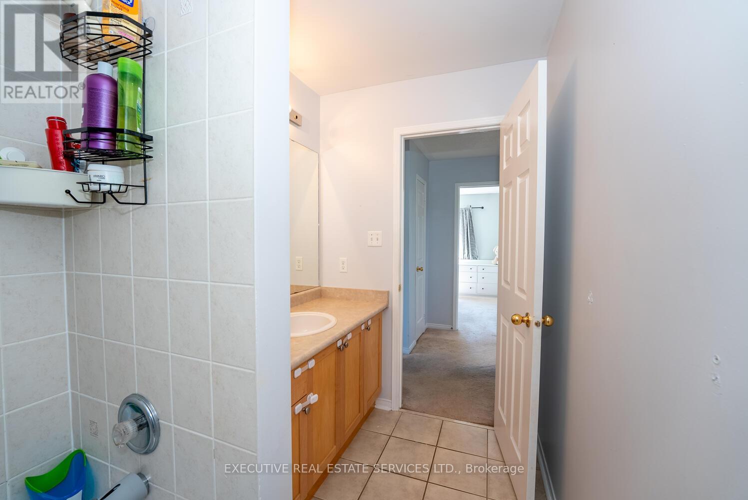 39 HURST STREET - 40
