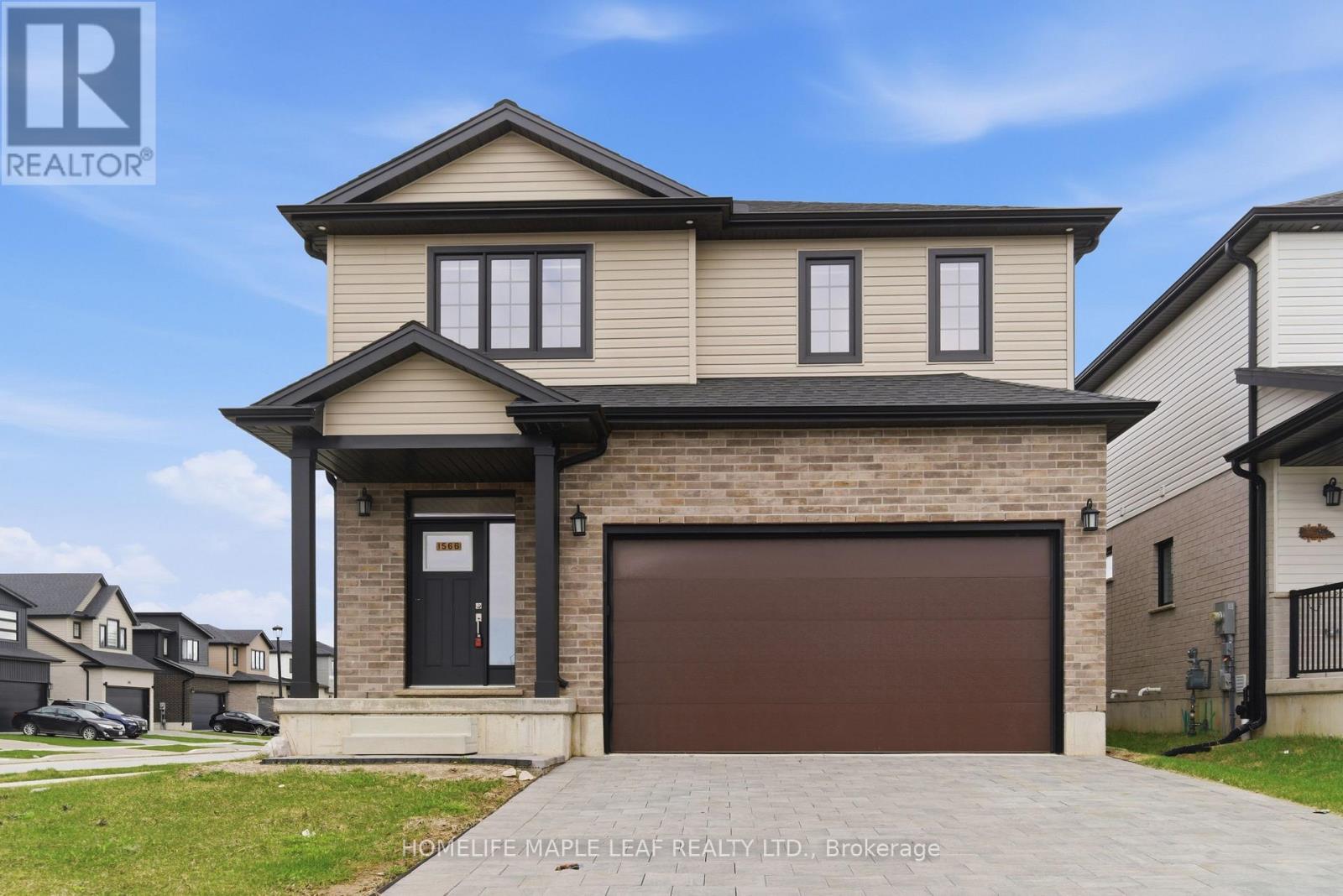 1566 WRIGHT CRESCENT - 1