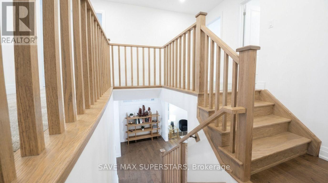 20 PADDINGTON GROVE - 22