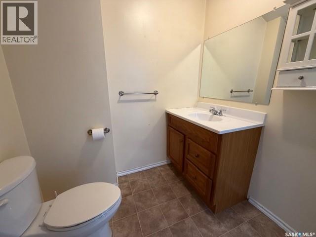 405 18TH STREET W - 18