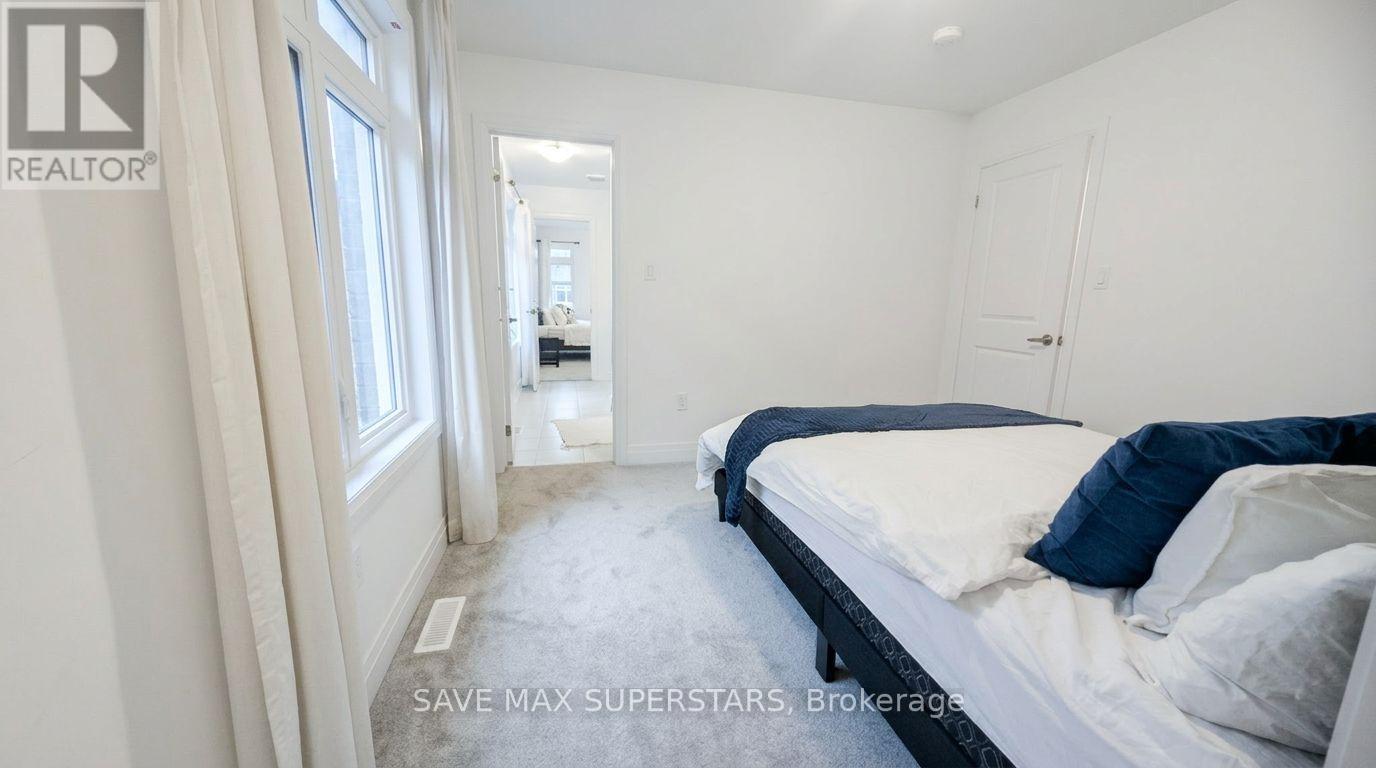 20 PADDINGTON GROVE - 25