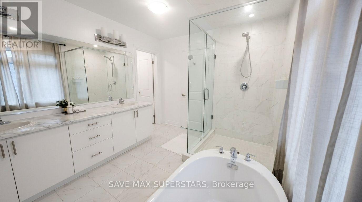 20 PADDINGTON GROVE - 45