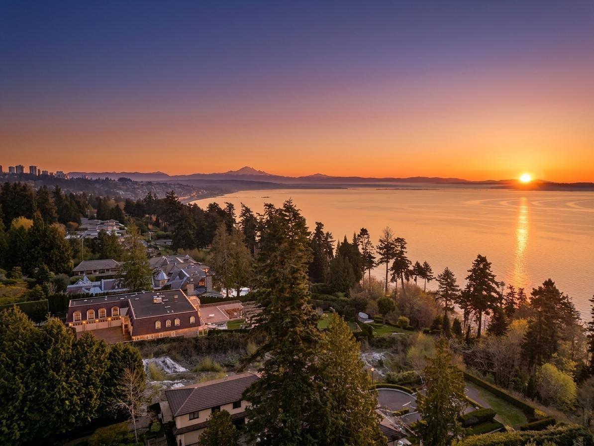 13706 MARINE DRIVE, White Rock