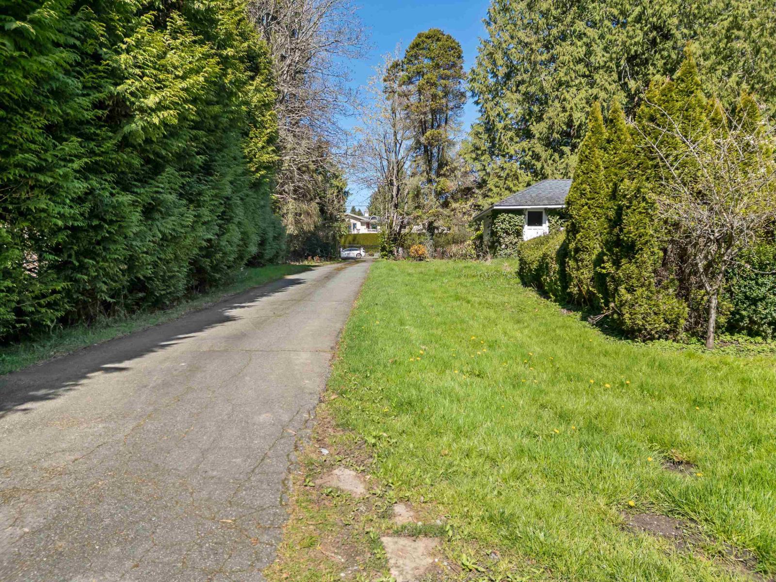 13706 MARINE DRIVE, White Rock