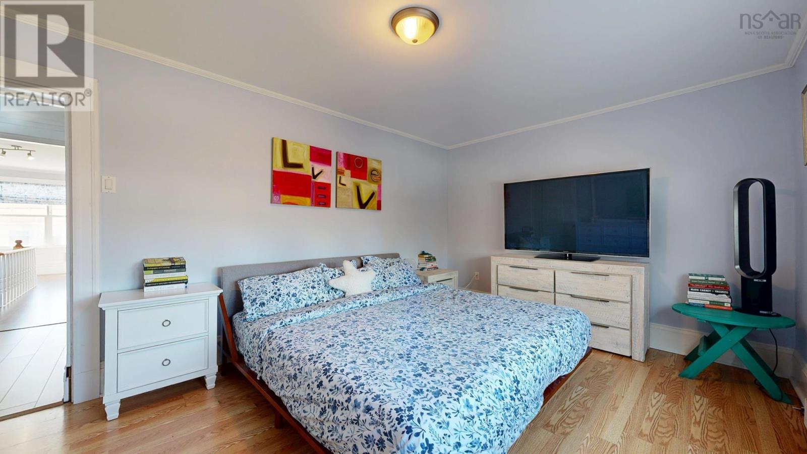 Property 46 of 49 of 484 Main Street