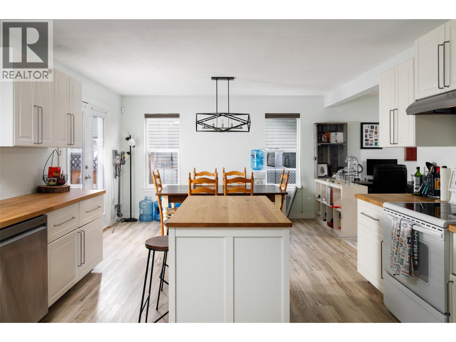  7318 Fintry Delta Road, Kelowna