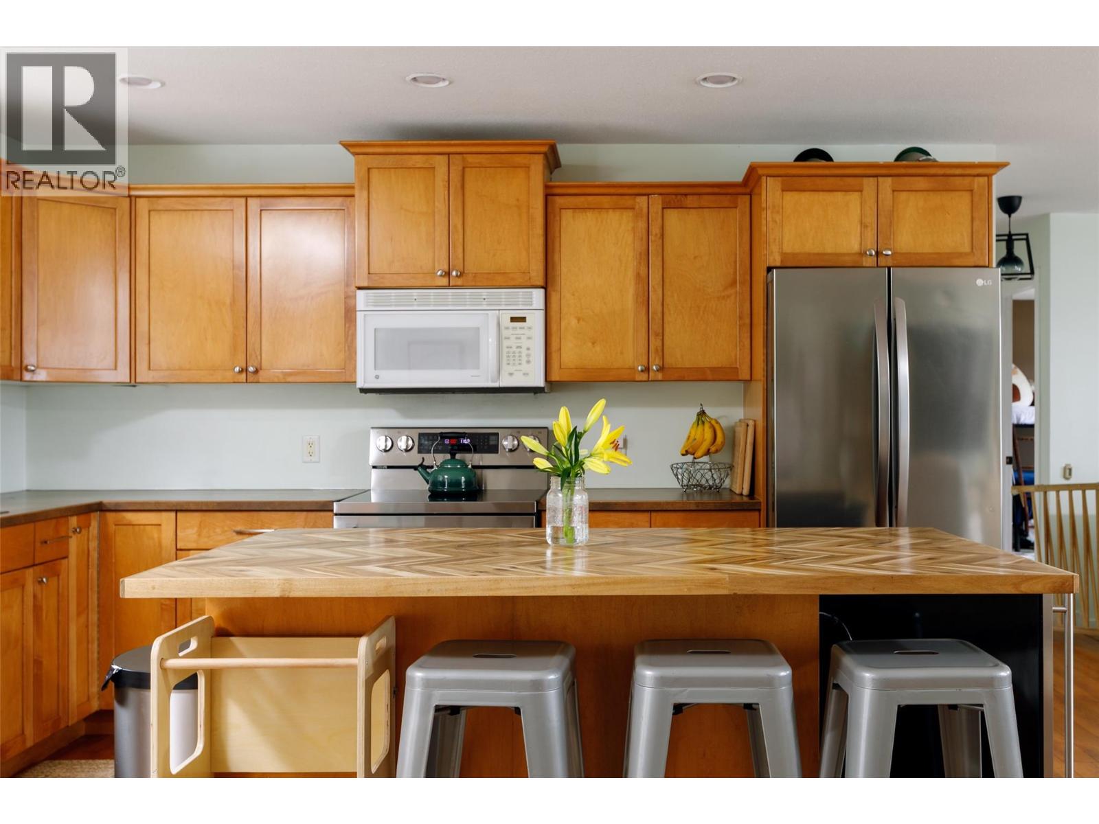  7318 Fintry Delta Road, Kelowna