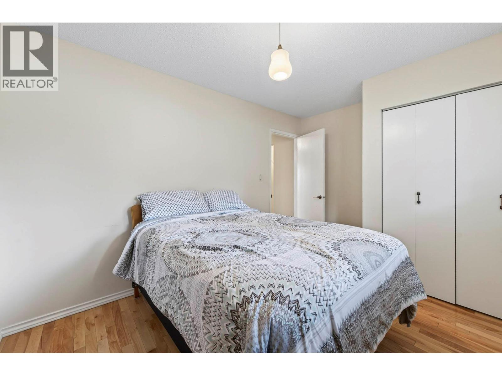 39 WHITESHIELD CRESCENT S - 24