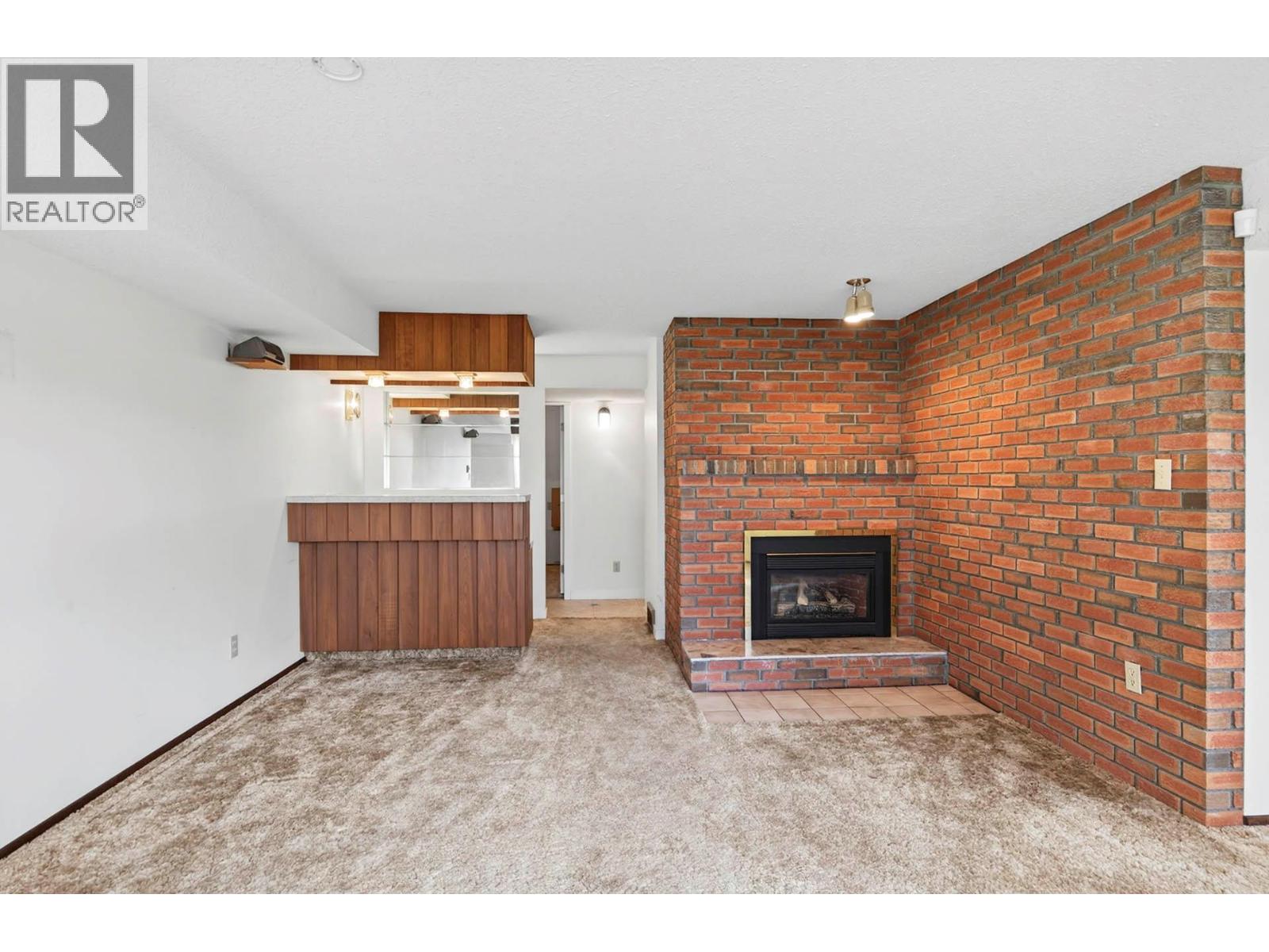 39 WHITESHIELD CRESCENT S - 30