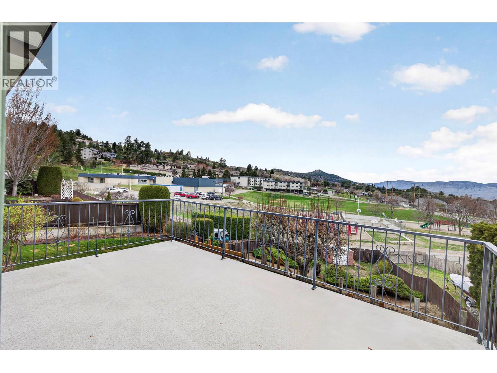 39 WHITESHIELD CRESCENT S - 53