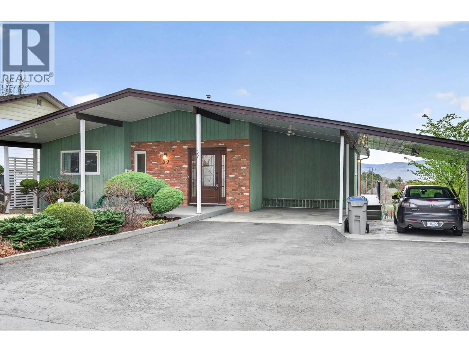 39 WHITESHIELD CRESCENT S - 40