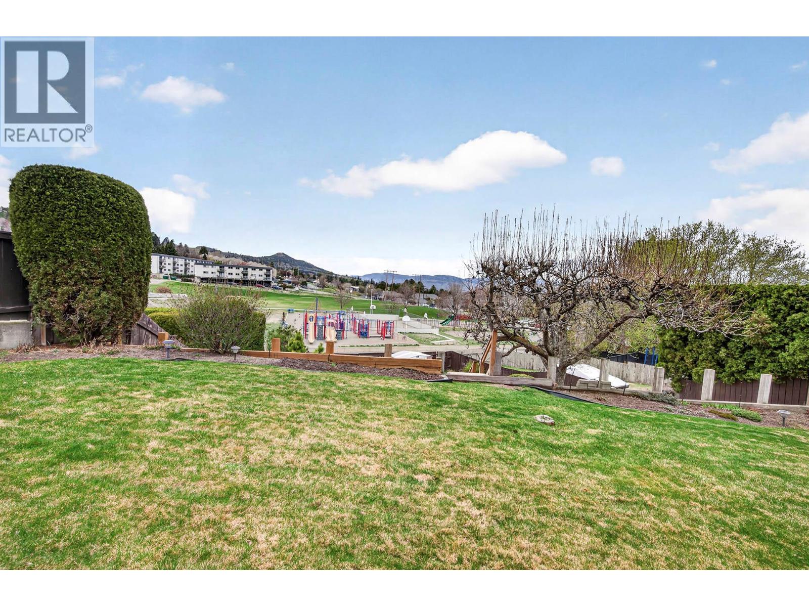 39 WHITESHIELD CRESCENT S - 58