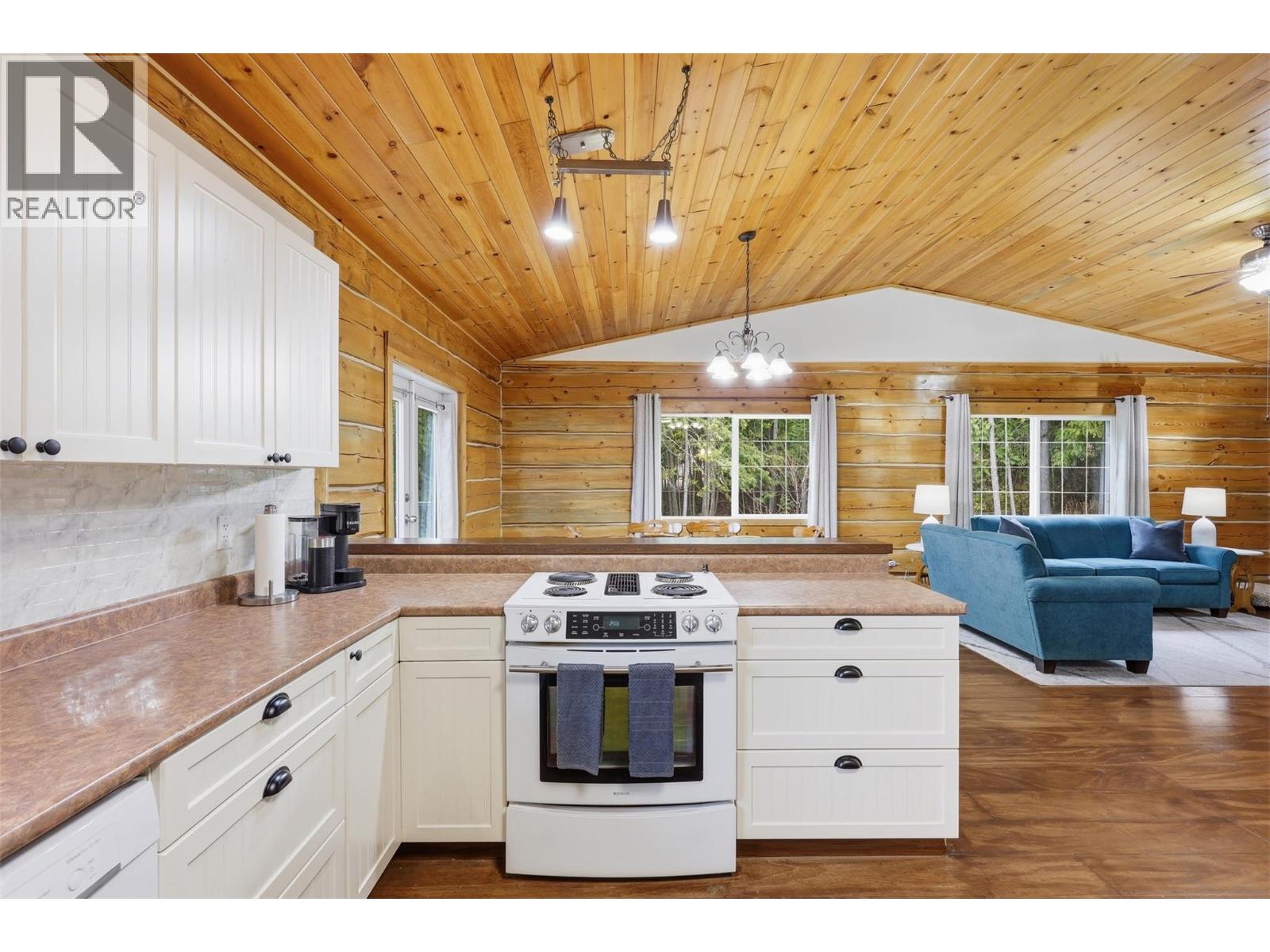  2233 Wildflower Lane, Sorrento