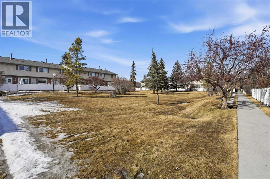 Single Family House for Sale in   Bracewood Drive SW Braeside Calgary 