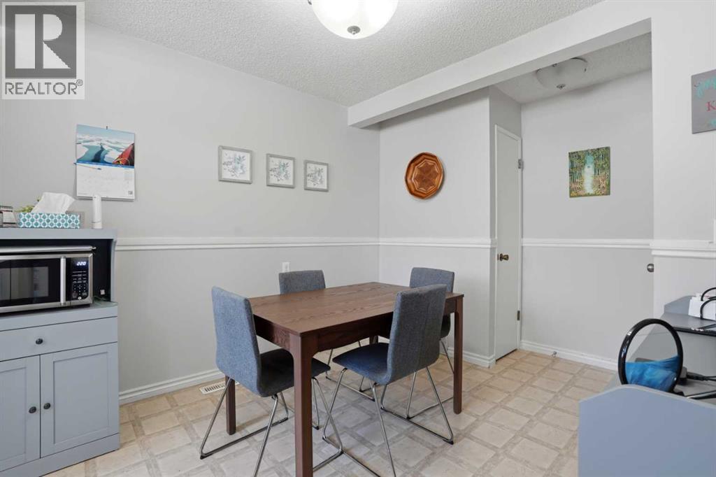 Single Family House for Sale in   Bracewood Drive SW Braeside Calgary 