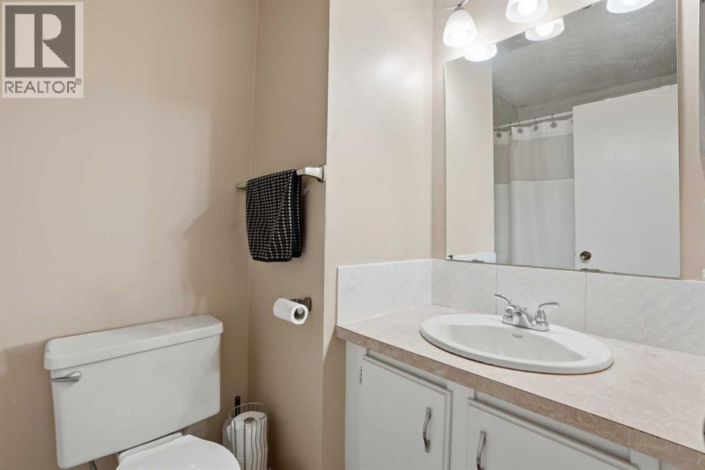 Single Family House for Sale in   Bracewood Drive SW Braeside Calgary 