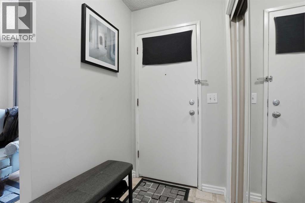 Single Family House for Sale in   Bracewood Drive SW Braeside Calgary 