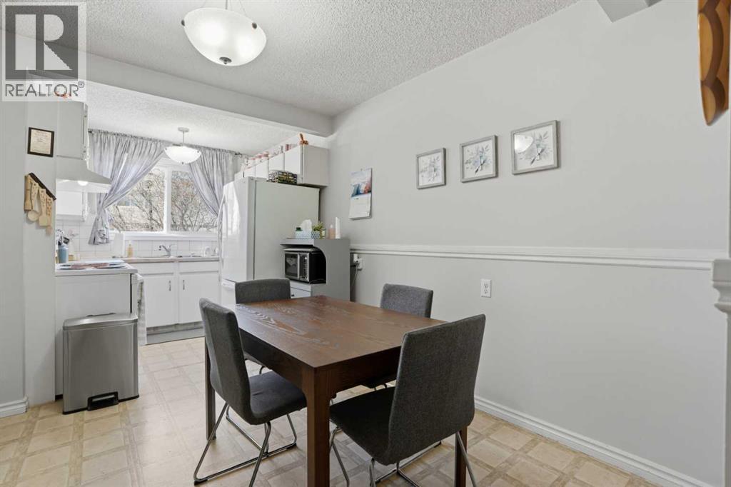 Single Family House for Sale in   Bracewood Drive SW Braeside Calgary 
