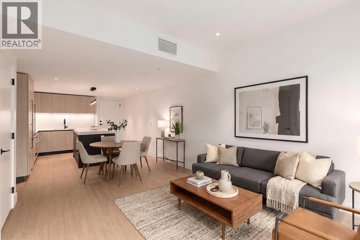 110 2235 E BROADWAY, Vancouver