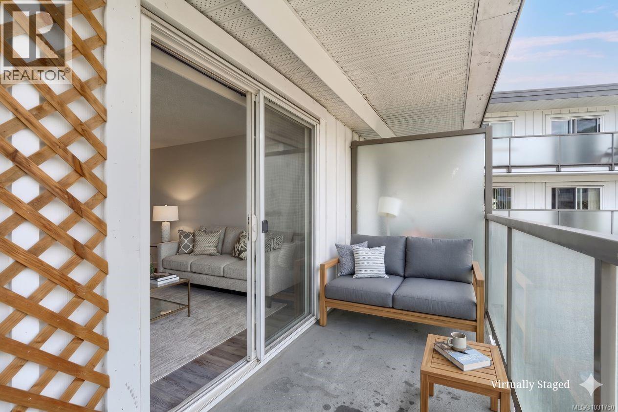 207 848 Esquimalt Road, Esquimalt