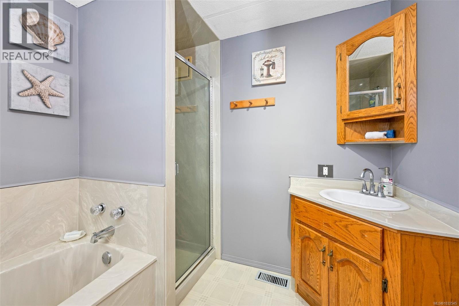 21 7871 West Coast Road, Sooke