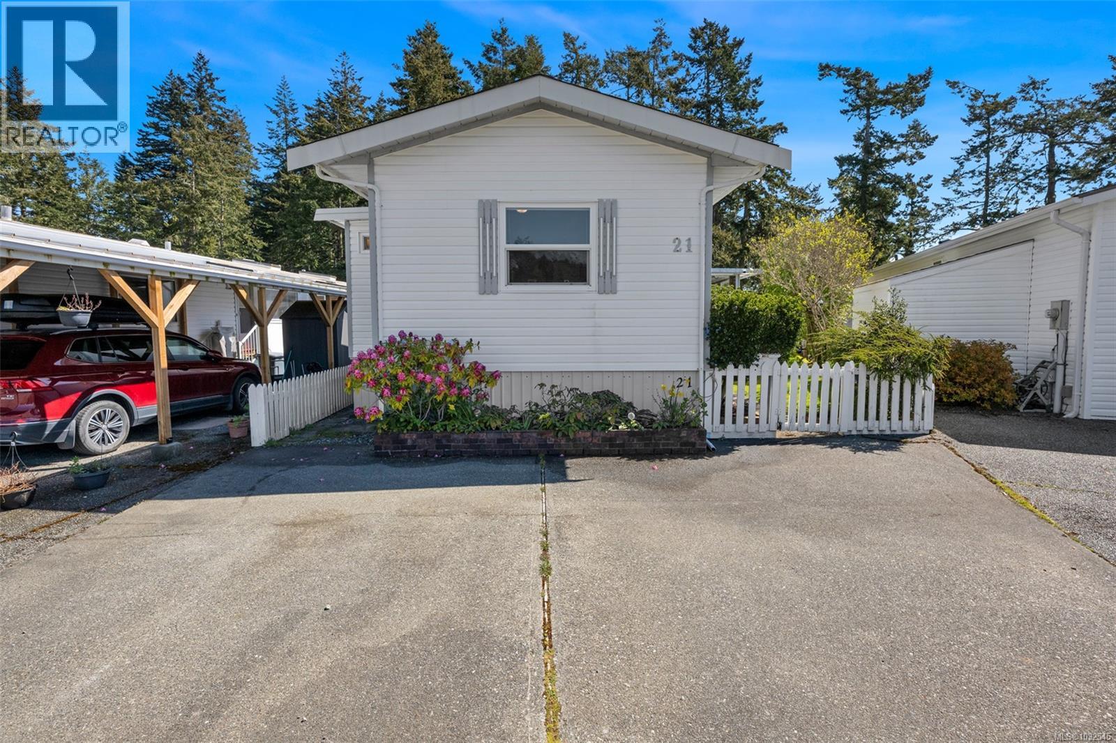 21 7871 West Coast Road, Sooke