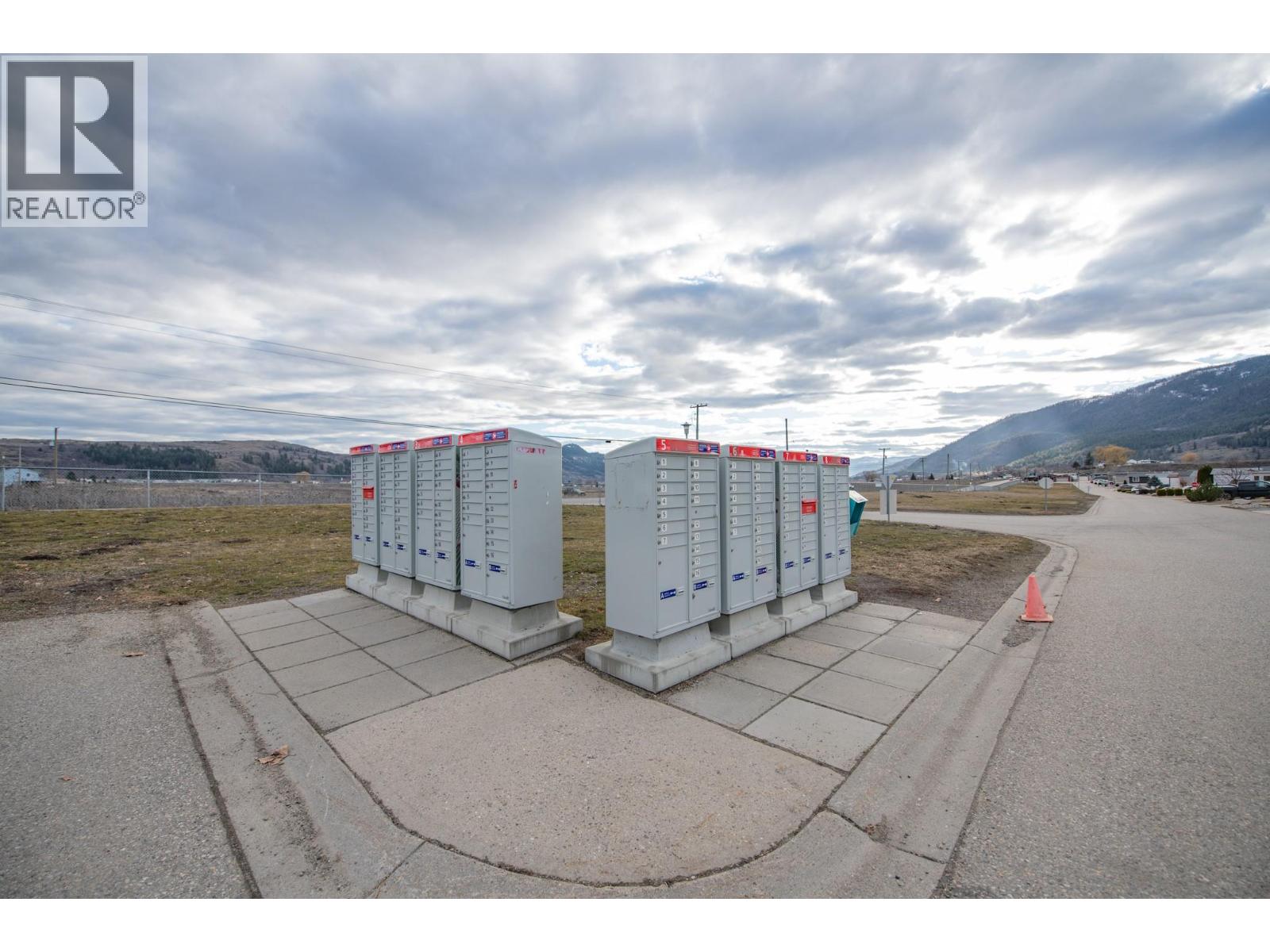 #27 12560 Westside Road Unit# 27 - 32