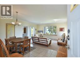 590-592 N Fletcher Road, Gibsons, BC V0N1V9 Photo 23