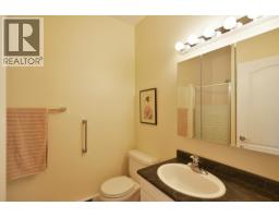 590-592 N Fletcher Road, Gibsons, BC V0N1V9 Photo 27