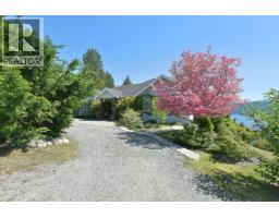 590-592 N Fletcher Road, Gibsons, BC V0N1V9 Photo 32