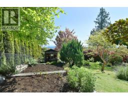 590-592 N Fletcher Road, Gibsons, BC V0N1V9 Photo 35