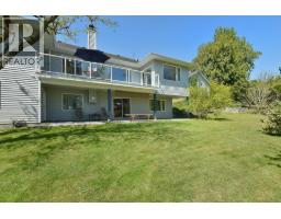 590-592 N Fletcher Road, Gibsons, BC V0N1V9 Photo 39