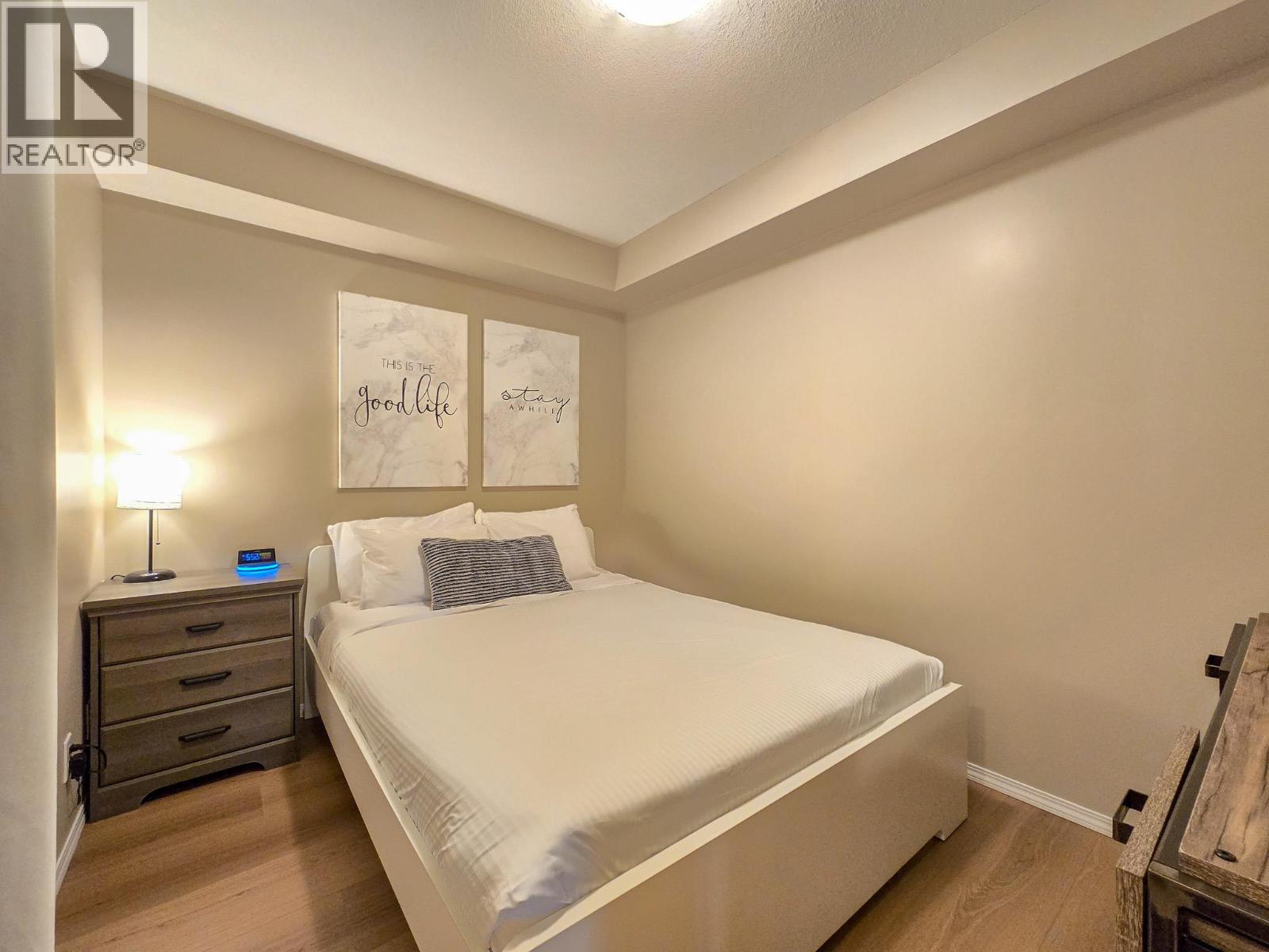 #2305 205 THIRD AVENUE - 25