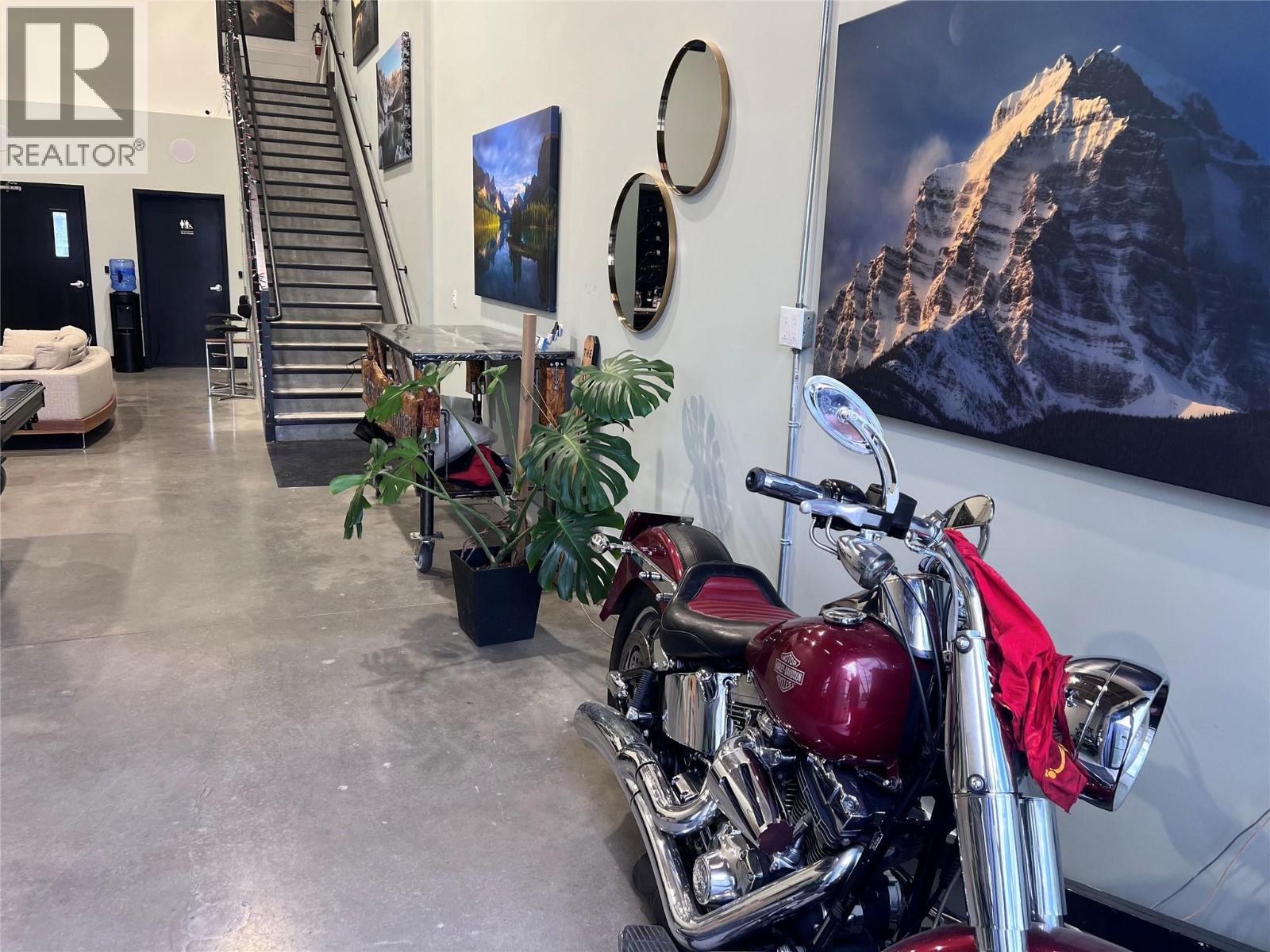 105 810 Clement Avenue, Kelowna