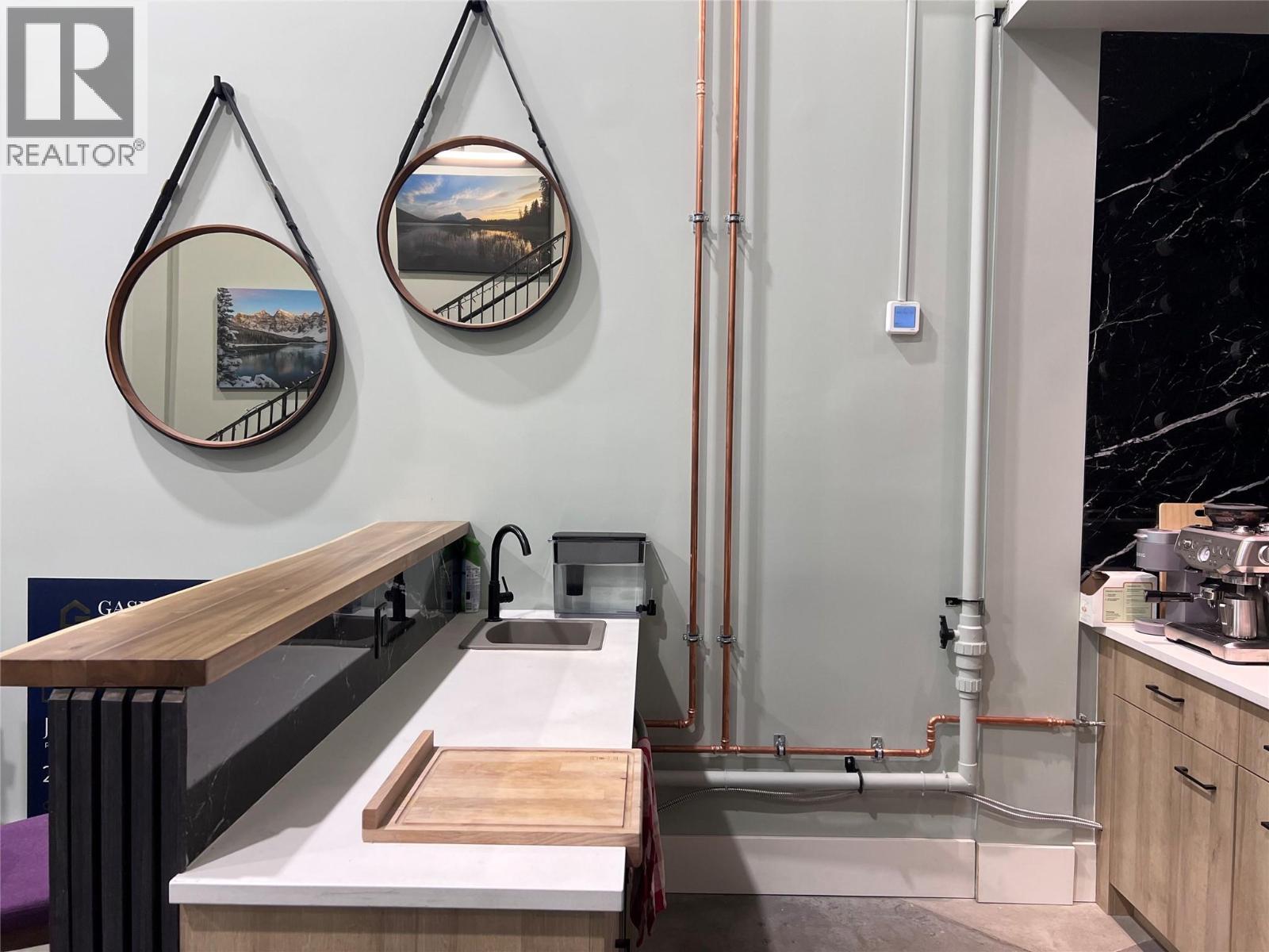 105 810 Clement Avenue, Kelowna