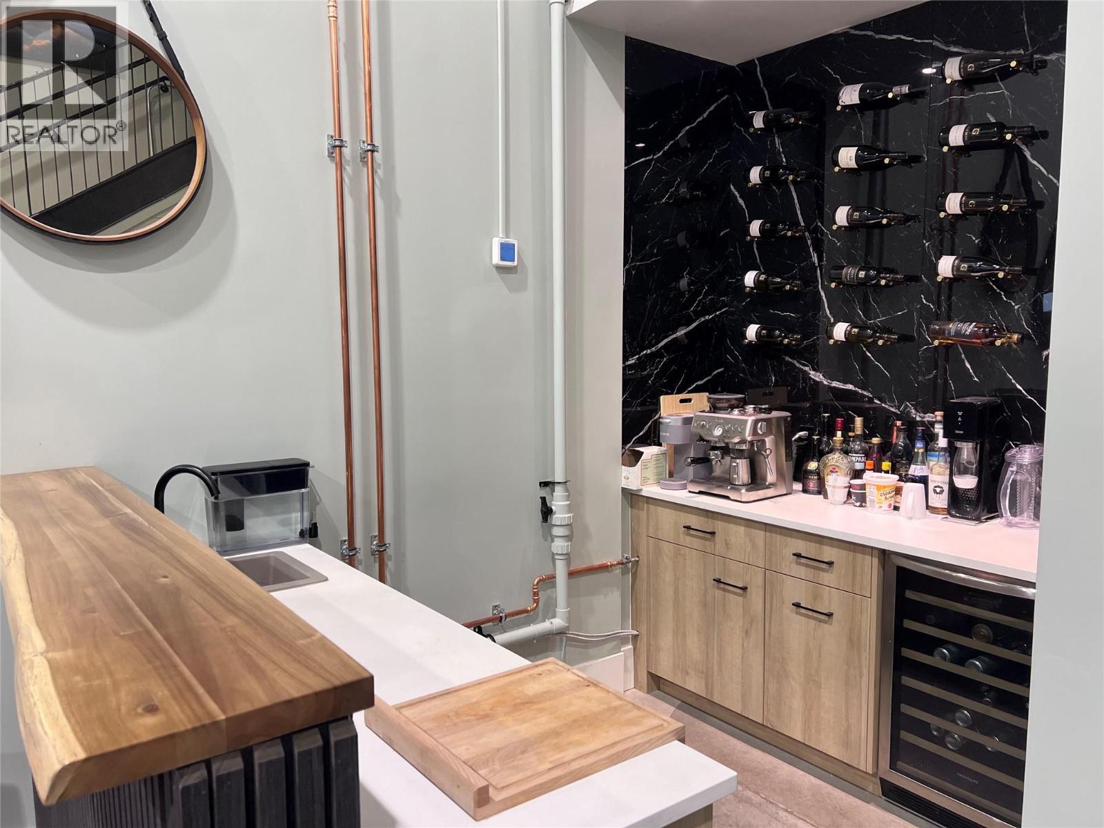 105 810 Clement Avenue, Kelowna