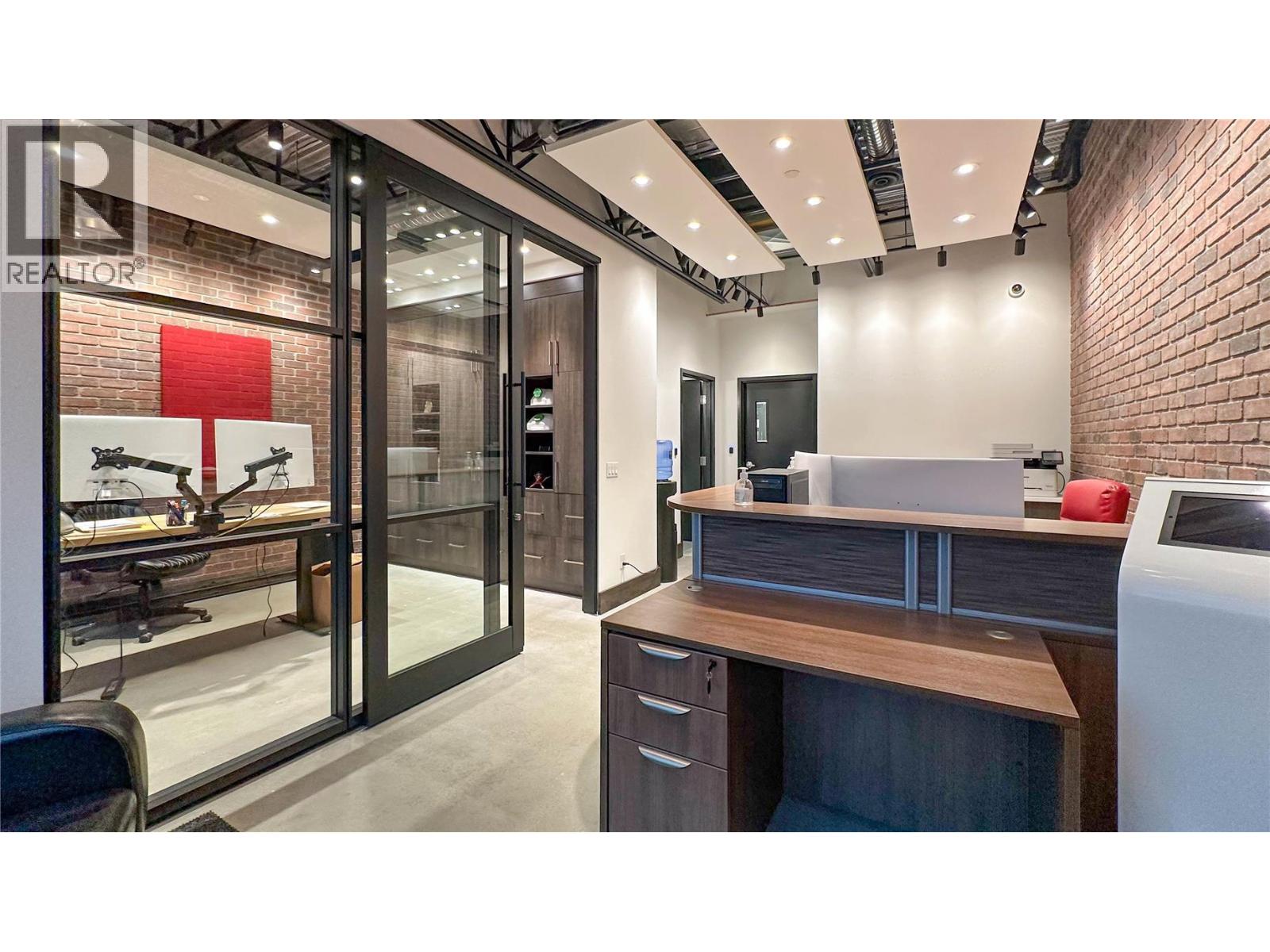 105 810 Clement Avenue, Kelowna