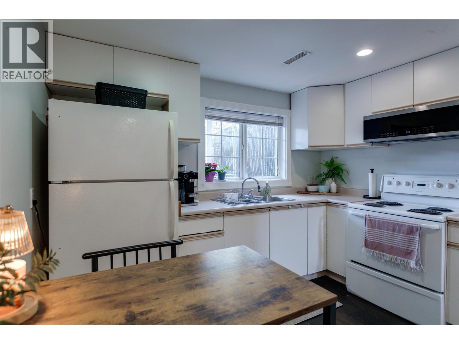 4501 16 Avenue, Vernon