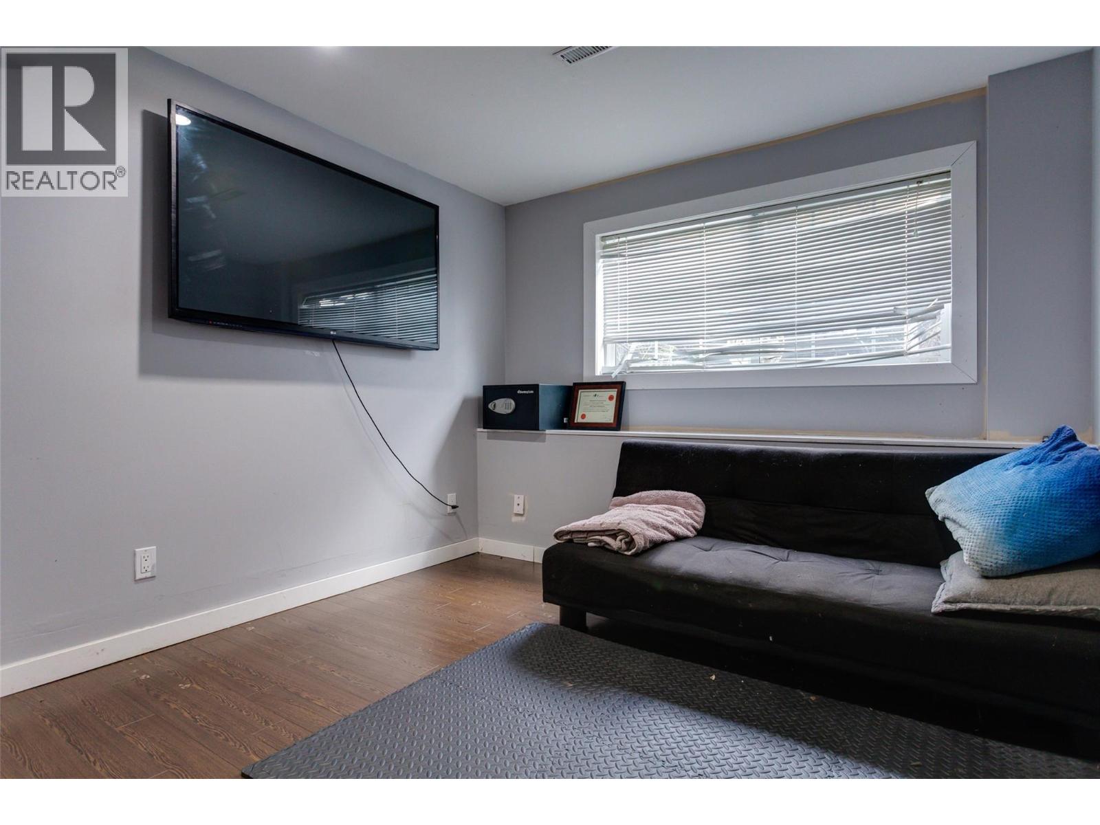 4501 16 Avenue, Vernon