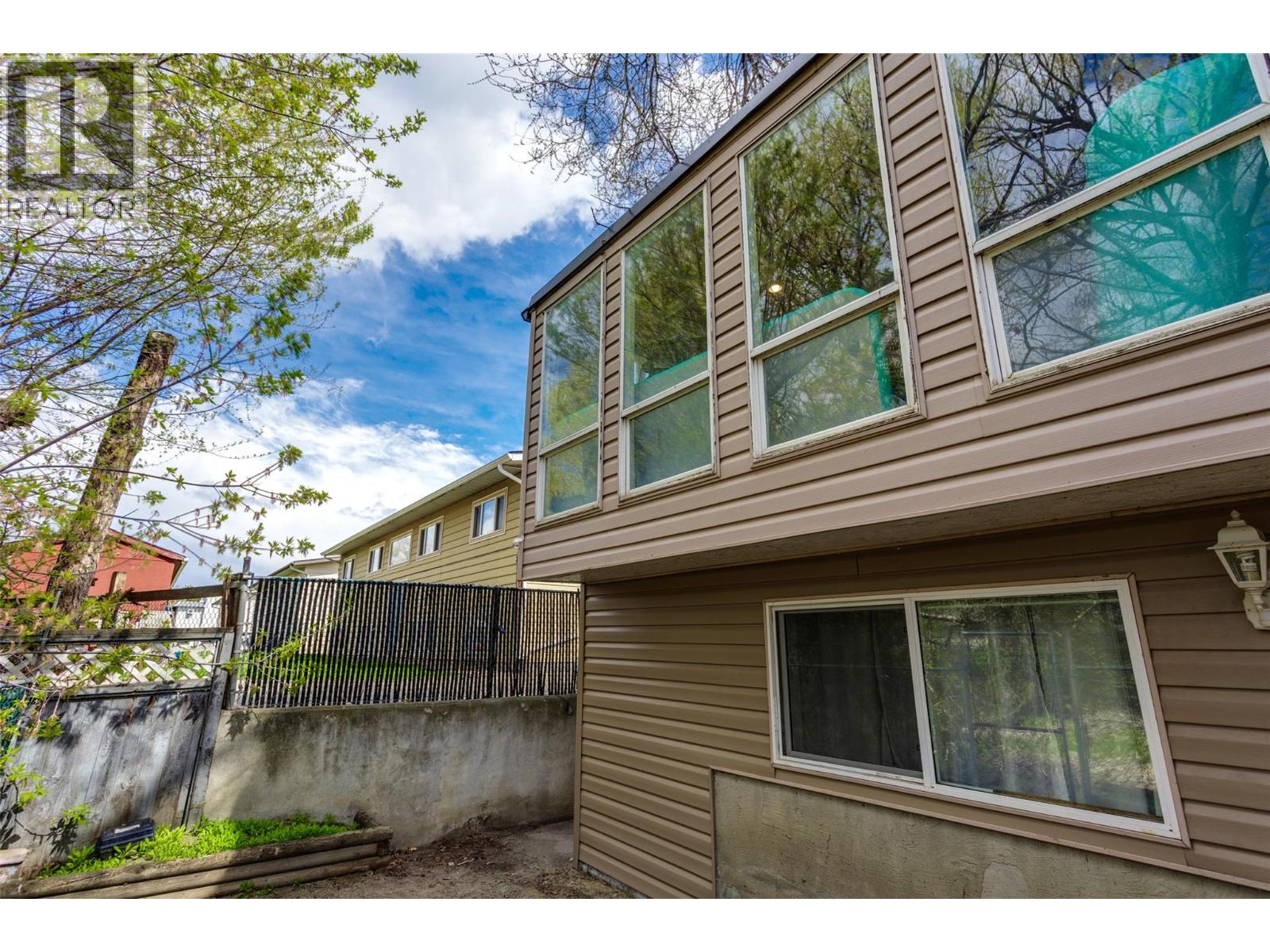 4501 16 Avenue, Vernon