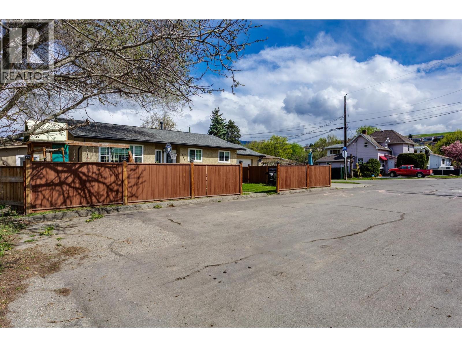 4501 16 Avenue, Vernon