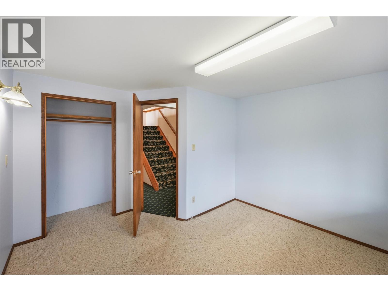 15489 Mellor Road, Summerland