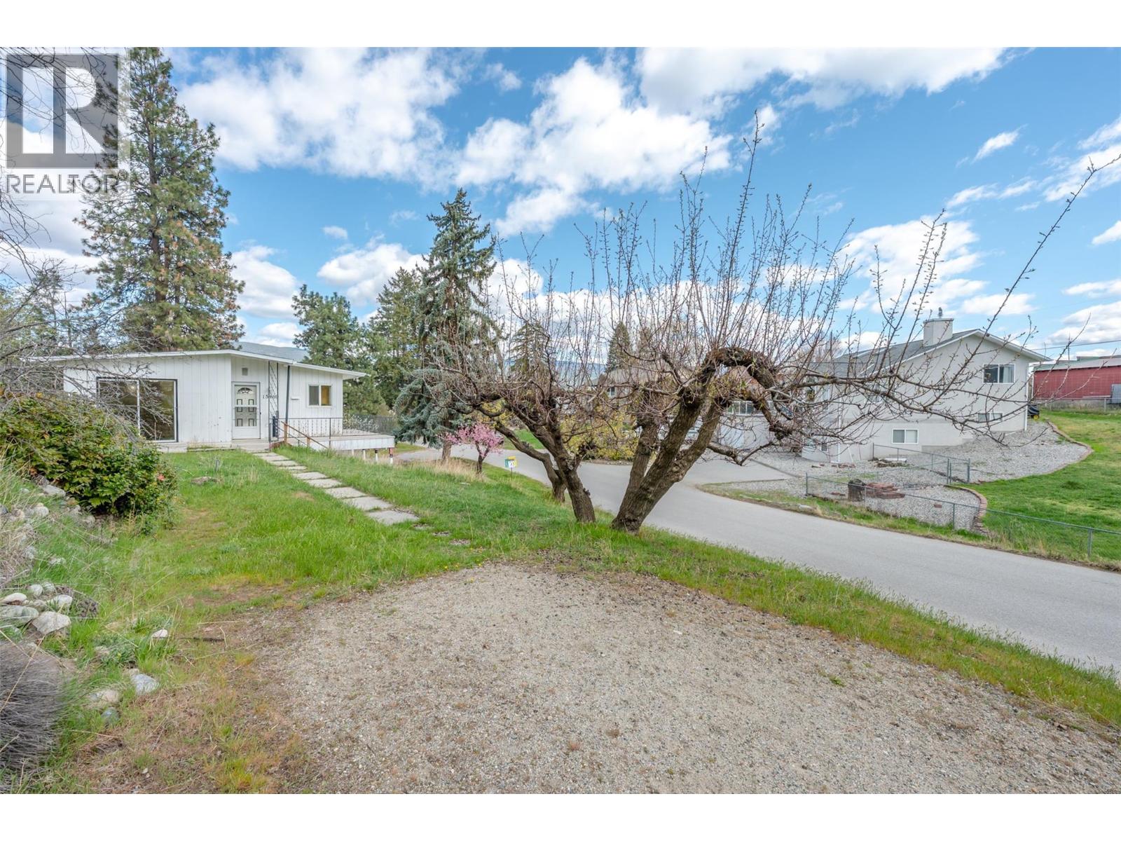 15489 Mellor Road, Summerland