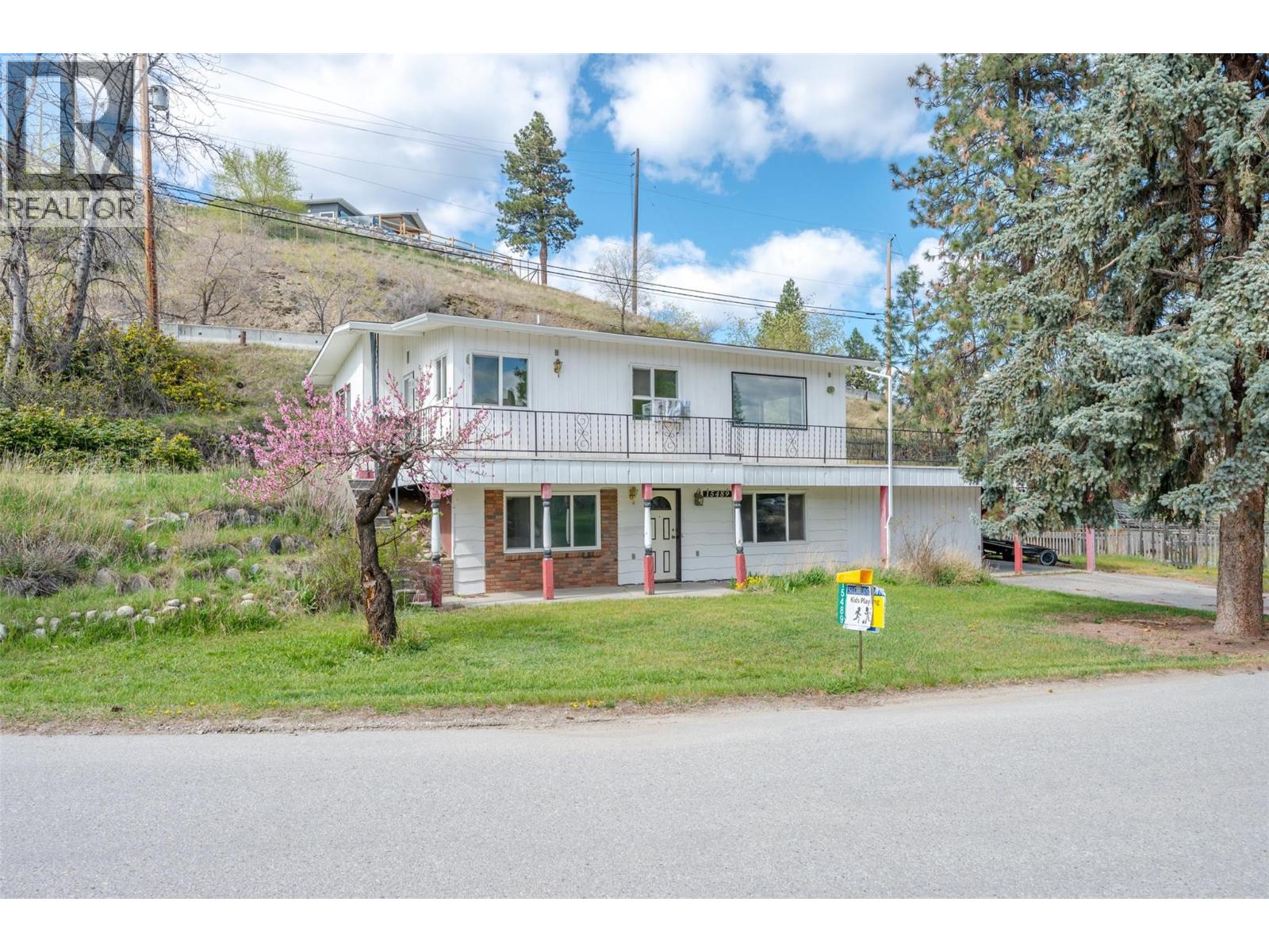 15489 Mellor Road, Summerland