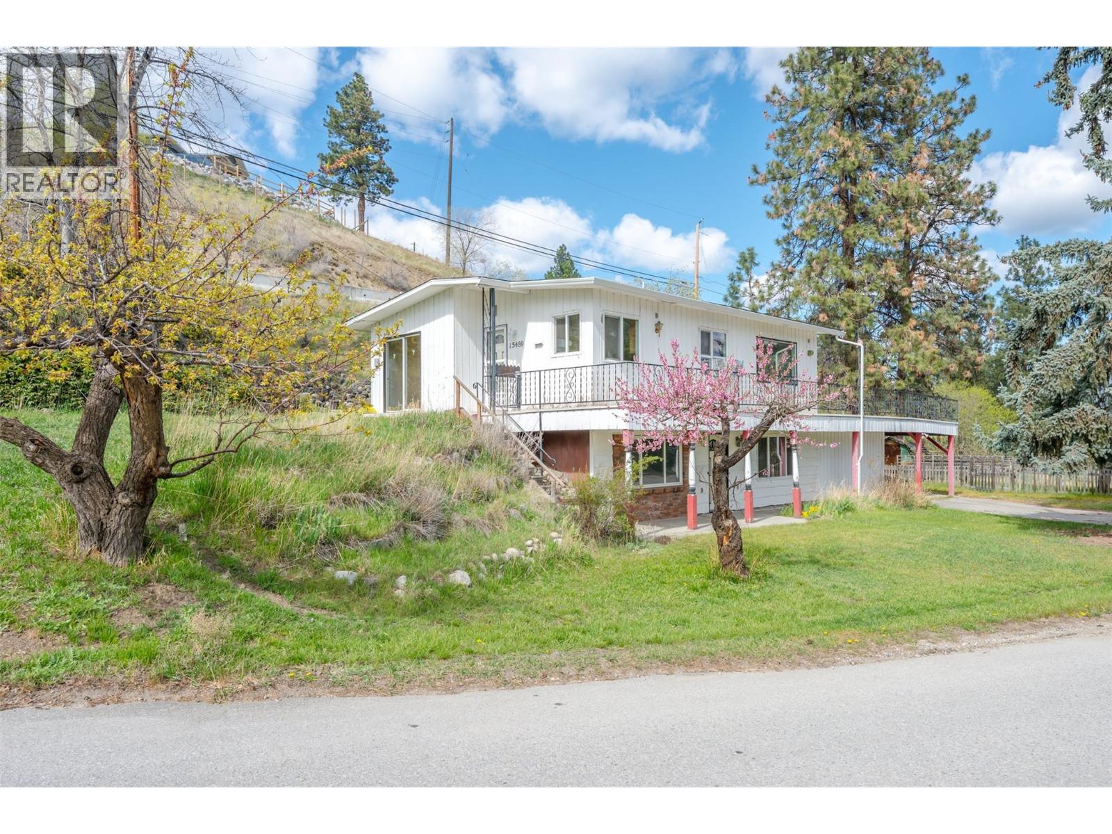 15489 Mellor Road, Summerland