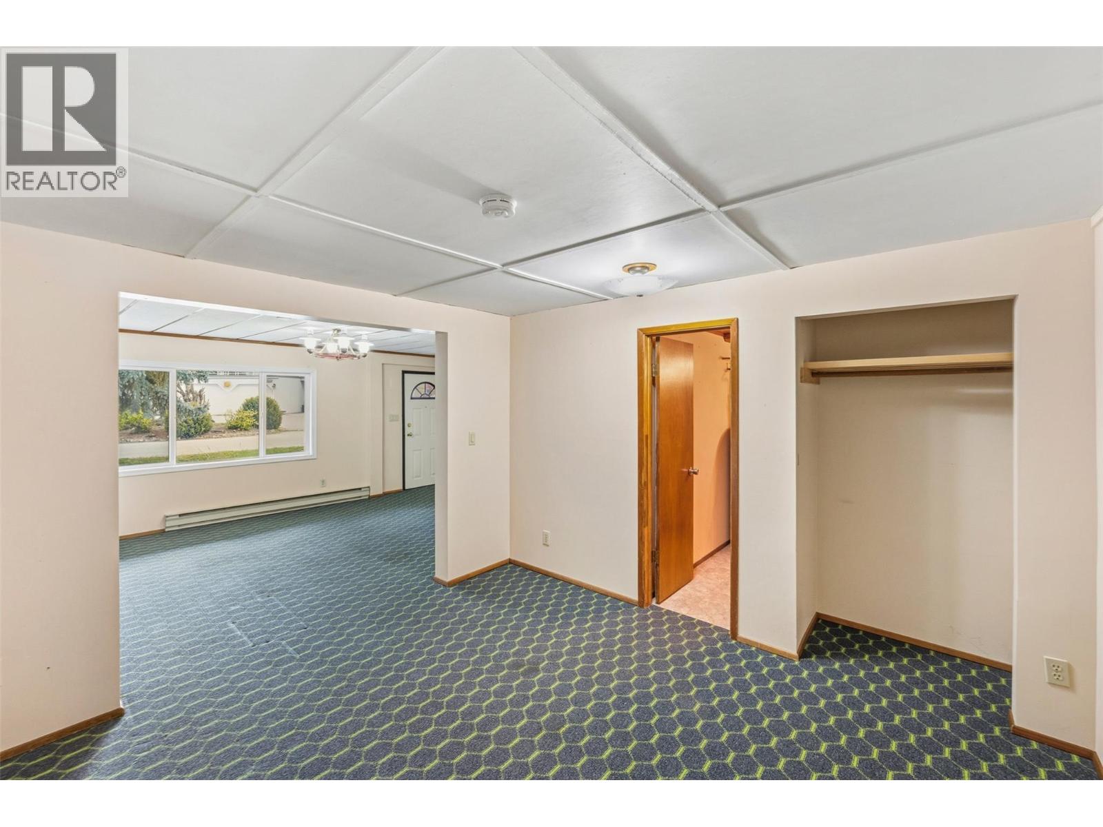 15489 Mellor Road, Summerland