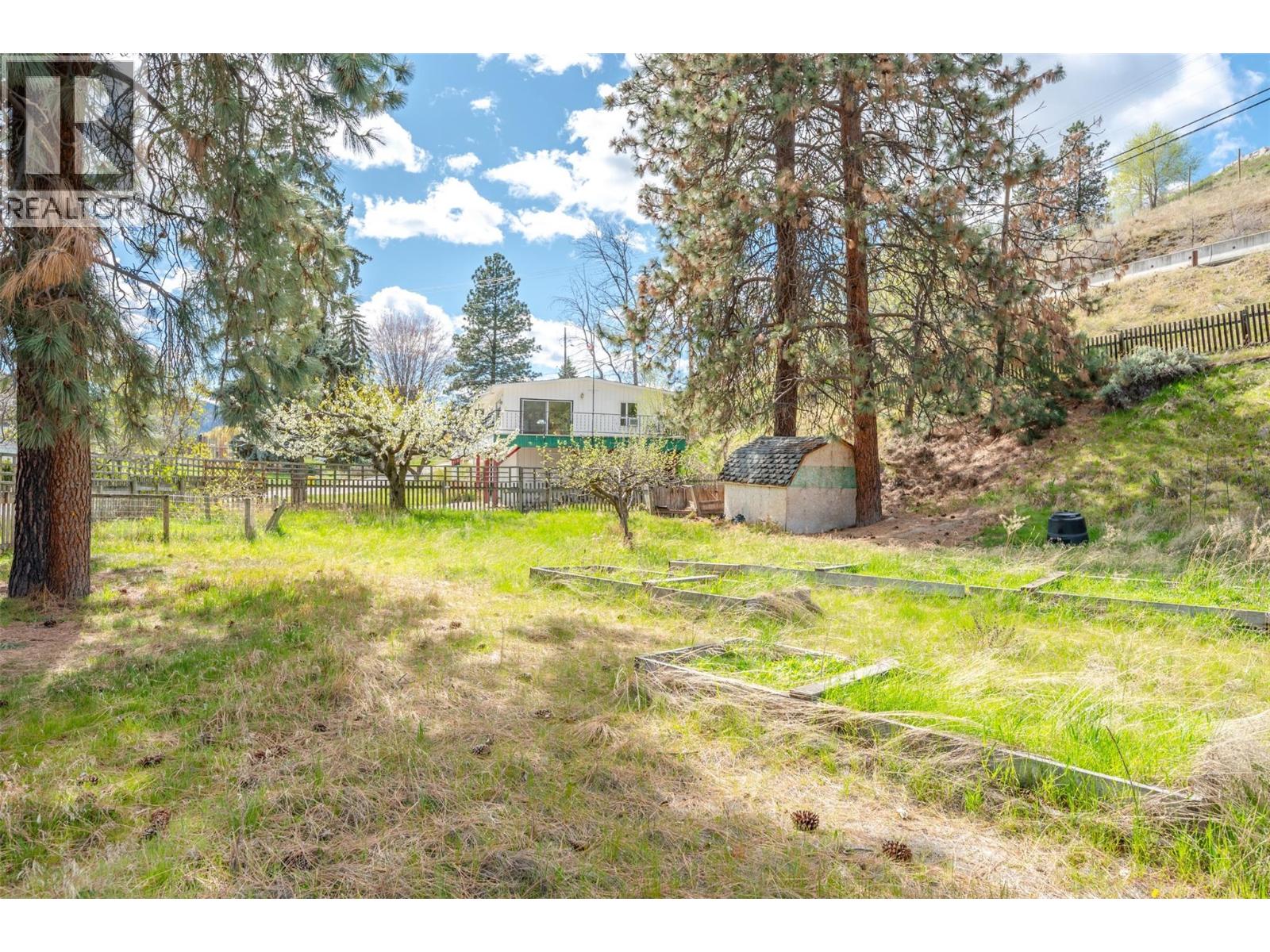 15489 Mellor Road, Summerland