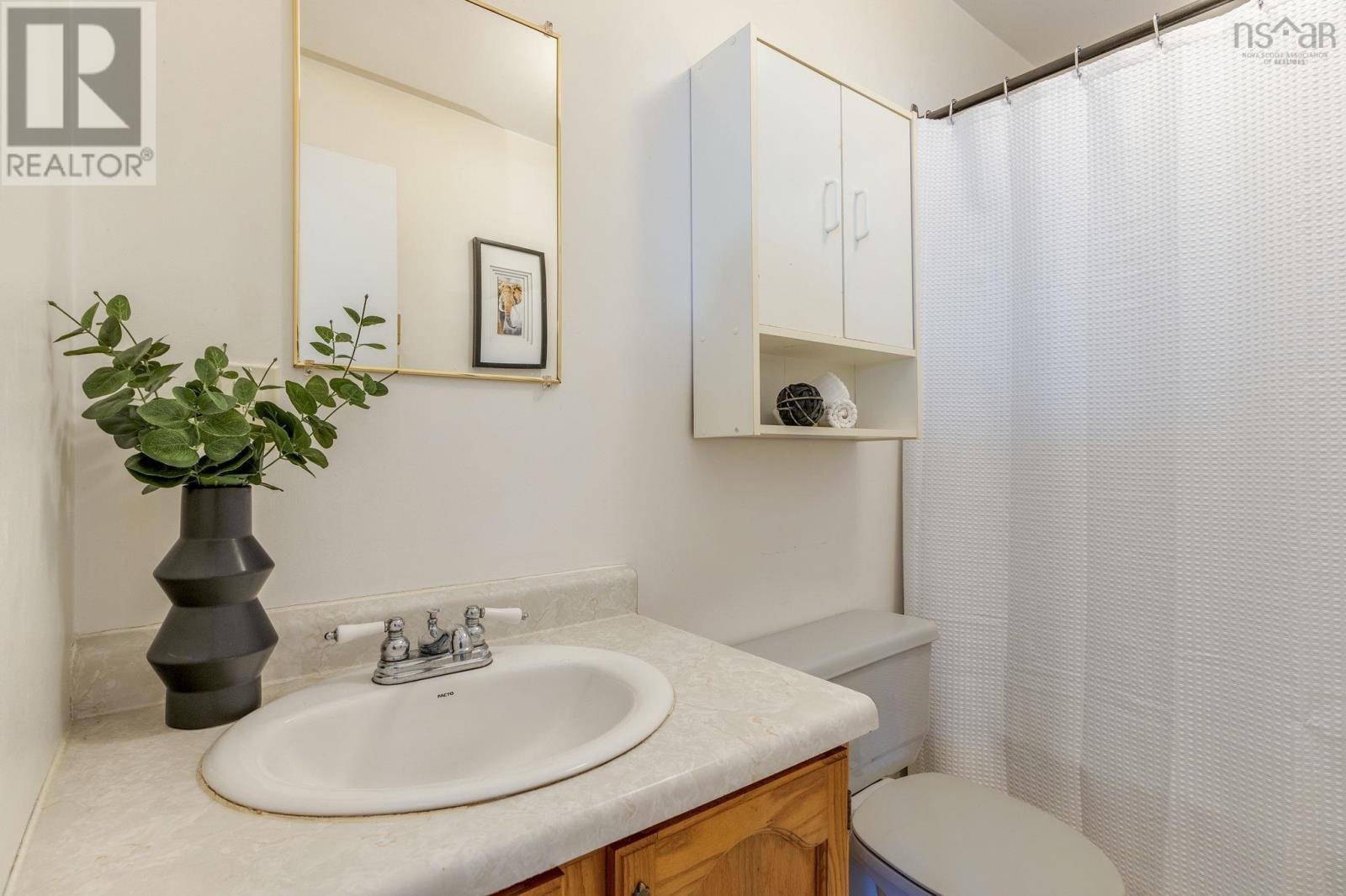 Property 26 of 36 of 34A Stuart Harris Drive