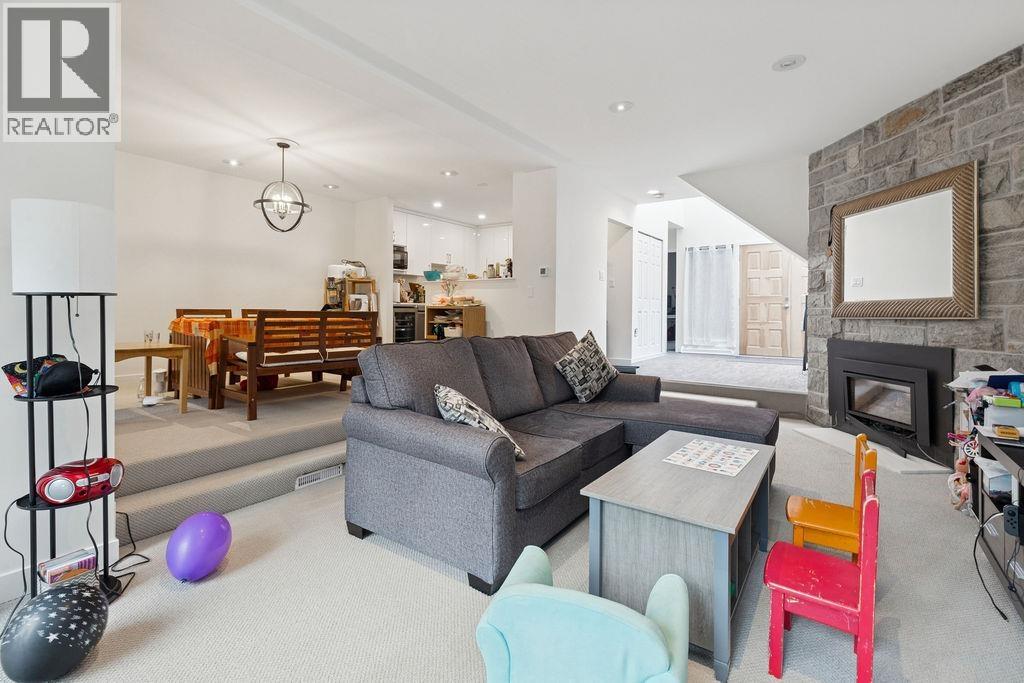 6605 TURNBERRY CRESCENT, Vancouver