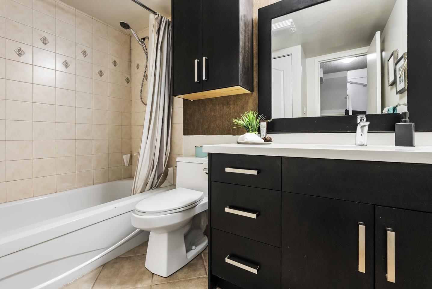 207 7144 133B STREET, Surrey